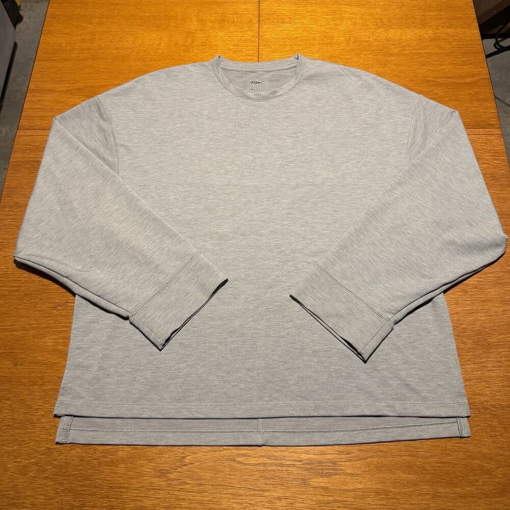Nike Yoga Women’s Sweatshirt Size Medium Gray Dri-Fit Activewear Logo Pullover